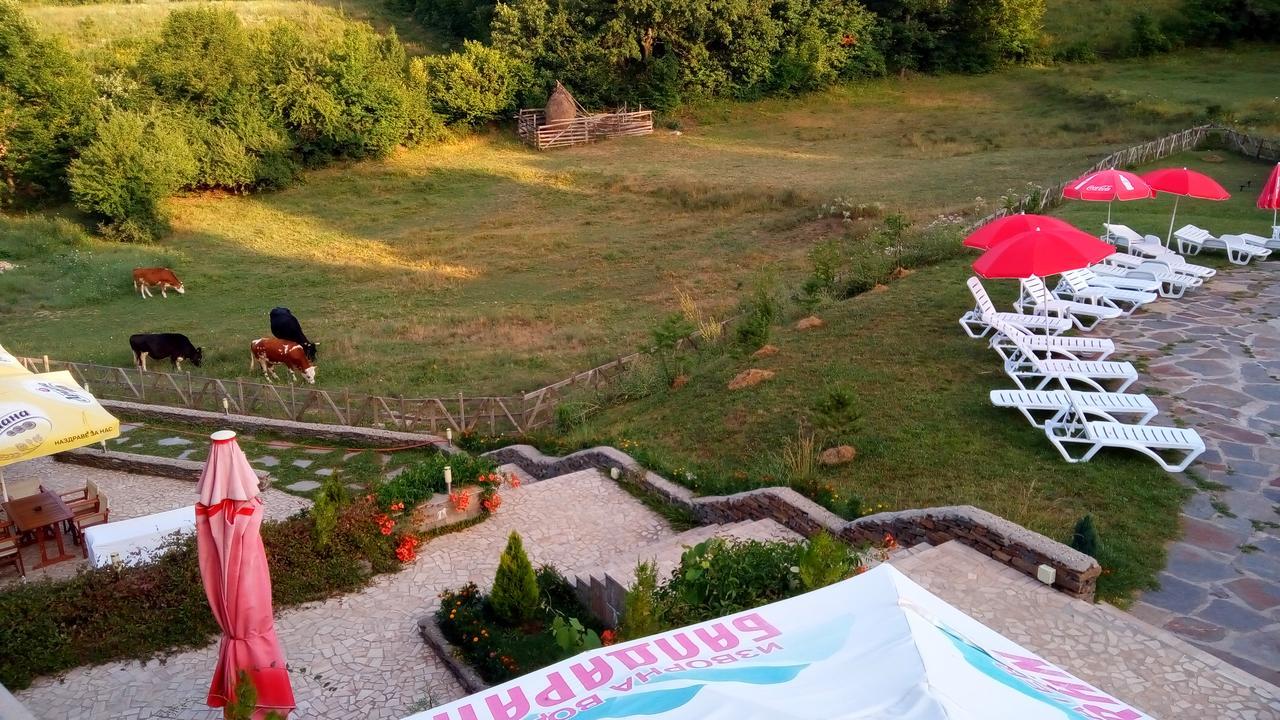 Hotel Enchevi Kirkovo  Exteriör bild