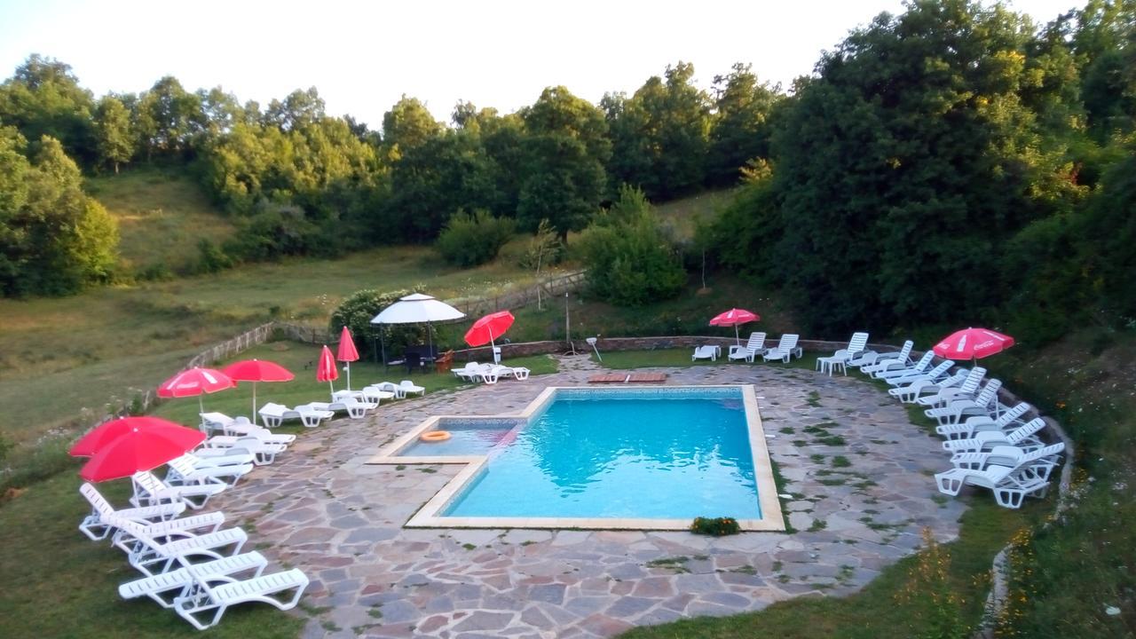 Hotel Enchevi Kirkovo  Exteriör bild